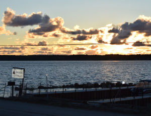 colpoys-bay-sunset-bruce-peninsula-cottage-rental