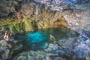 Inside-the-grotto-bruce-peninsula - Bayshore Cottages